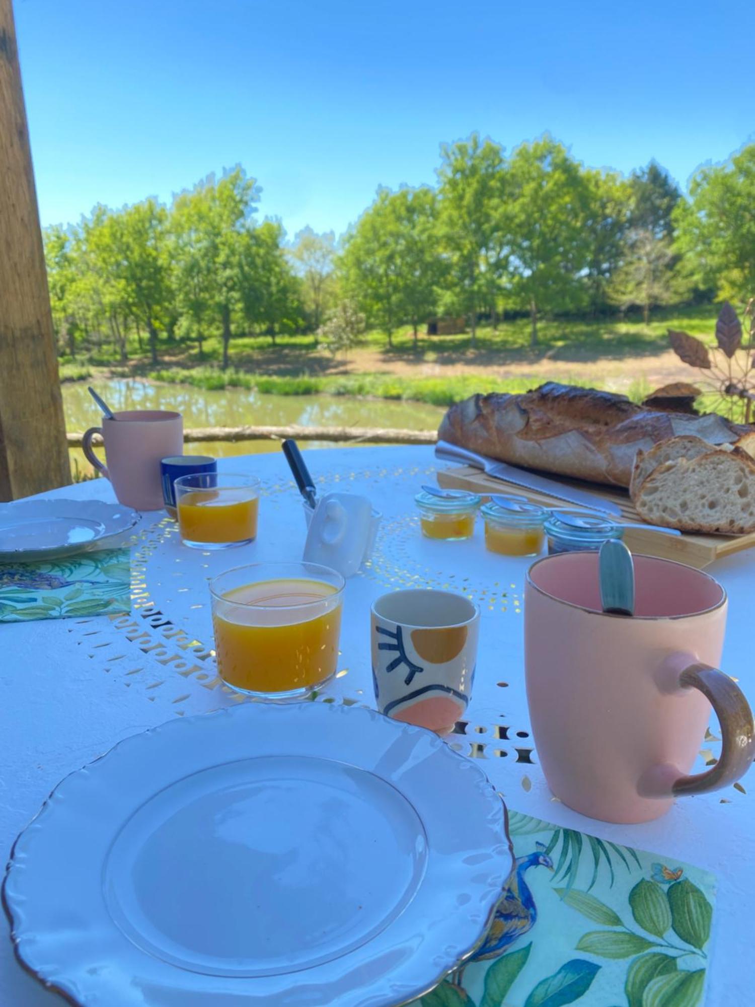 La Bastide Bed & Breakfast Armous-et-Cau Exterior photo